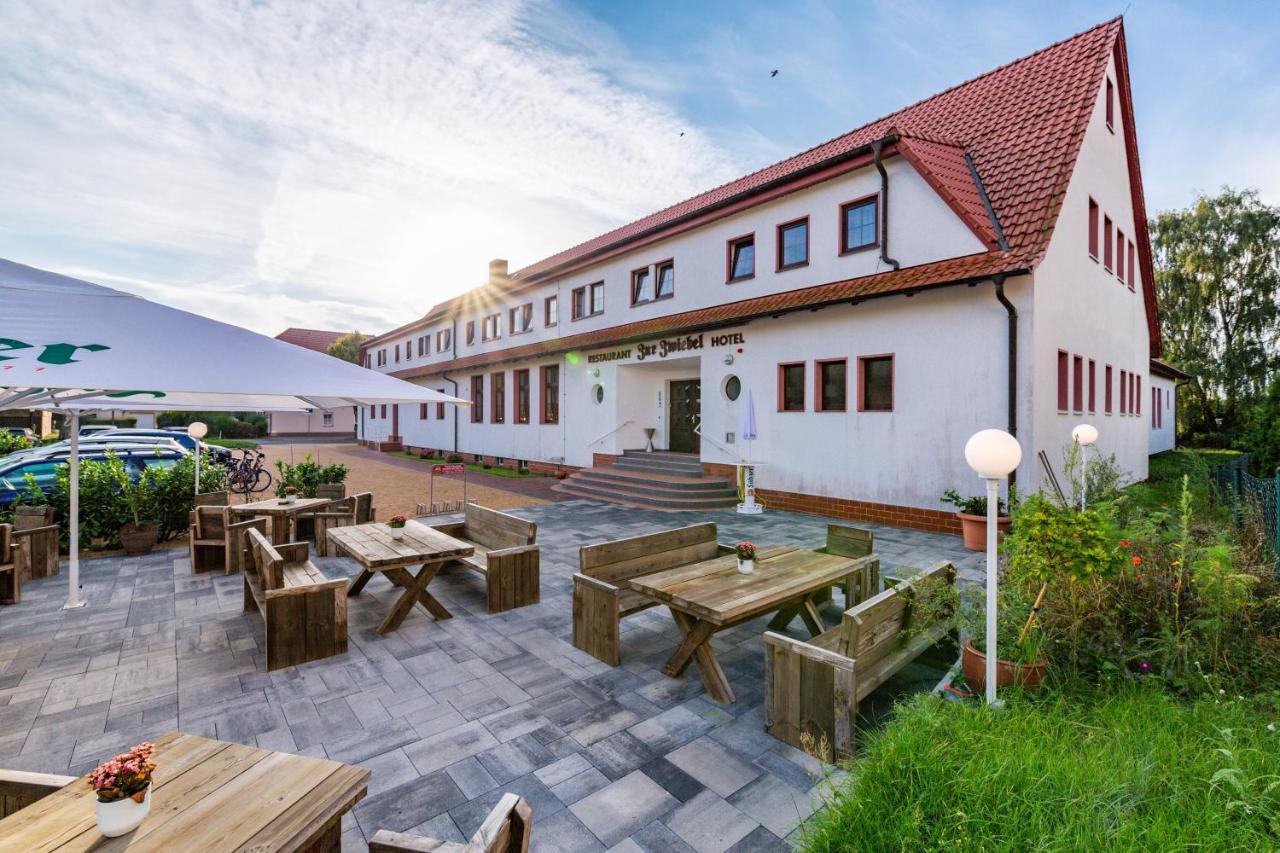Hotel Und Restaurant "Zur Zwiebel" ペーネミュンデ エクステリア 写真