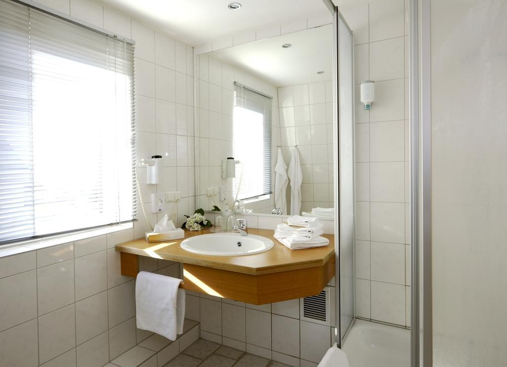 Hotel Und Restaurant "Zur Zwiebel" ペーネミュンデ 部屋 写真